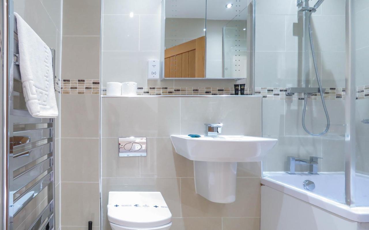Tudors Esuites Four Bedroom House Birmingham Ngoại thất bức ảnh